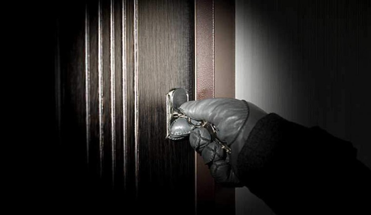 Maid steals Dh1m, jewellery from kin's house in Ajman