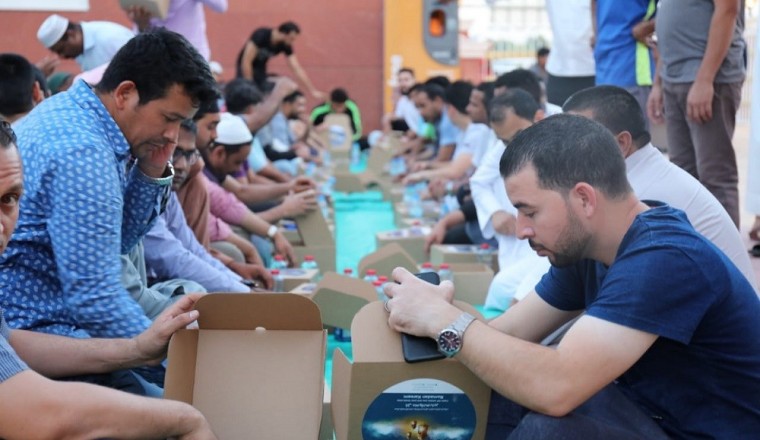 Fakih IVF Rolls Out Community Outreach Projects during Month of Ramadan