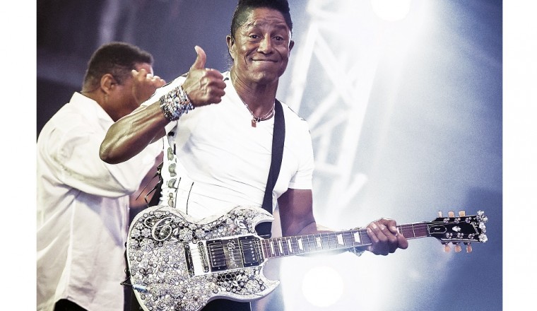 أغلى غيتار في العالم في "معرض المجوهرات والساعات أبوظبي"