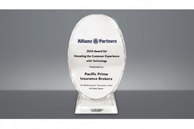 Pacific Prime Accepts the 2019 Award for Elevating Customer Experience With Technology at the Allianz Broker Event in Dubai