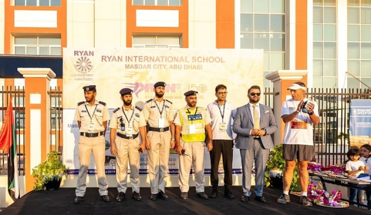 دعوة للركض بروح التسامح، المينيثون الأول لريان بالإمارات