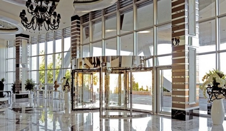 GEZE Expands Its Revolving Door Portfolio