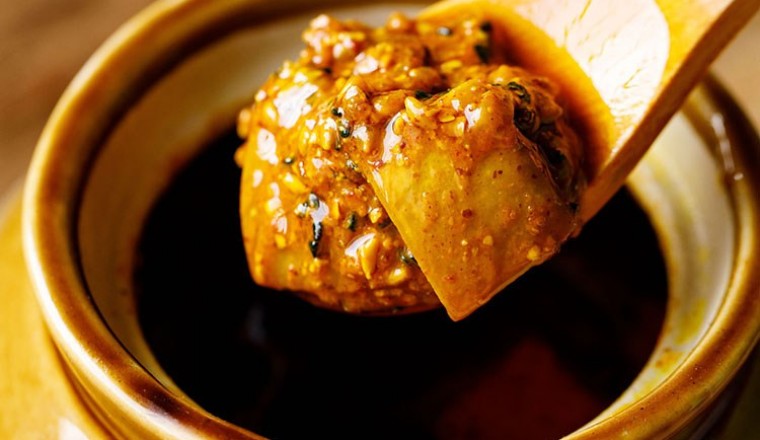 Authentic Punjabi Mango Pickle (With Mustard Oil)