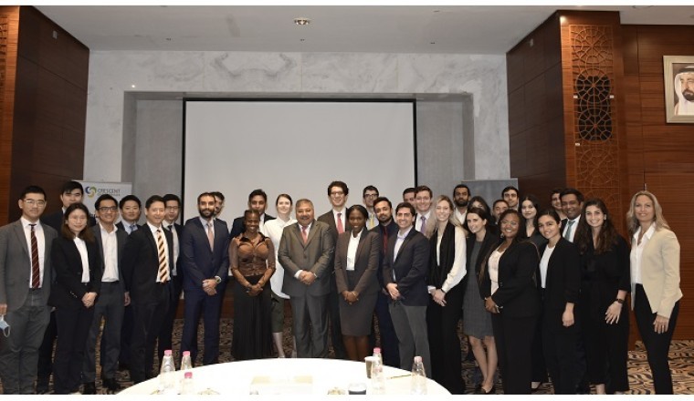 الهلال للمشاريع تستضيف وفداً من طلاب كلية كولومبيا للأعمال