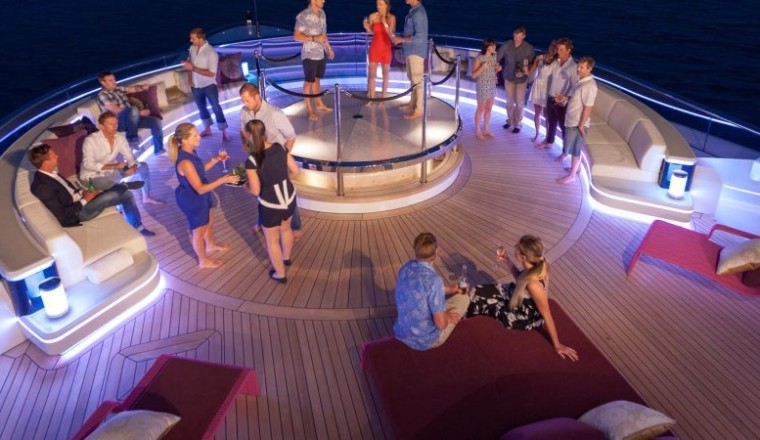 Party on Yacht Rental Dubai: All You Need to Know.