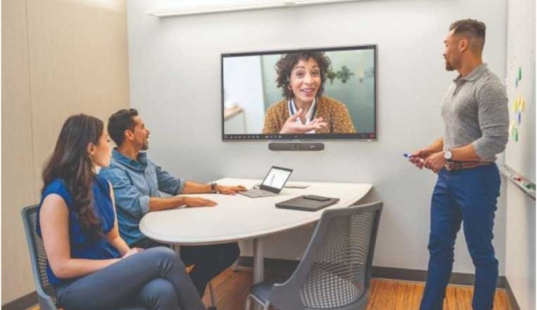 3 Top KSA &amp; UAE trends emerging in 2023:  smart living, smart working, and factories’ automation