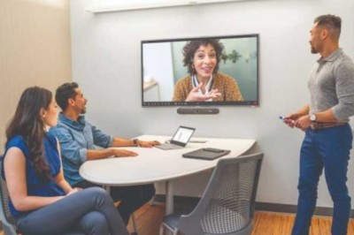 3 Top KSA & UAE trends emerging in 2023:  smart living, smart working, and factories’ automation