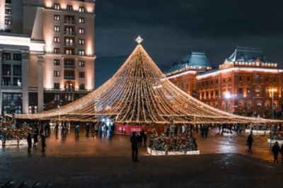 Moscow transforms into Christmas City