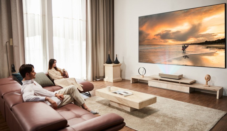 START YOUR YEAR WITH OUTSTANDING PICTURE CLARITY AND TRUE-TO-LIFE COLORS