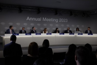 وزارة الاقتصاد والتخطيط تتعاون مع UpLink للتصدي للمخاطر التي تواجه الأمن الغذائي في المناطق القاحلة