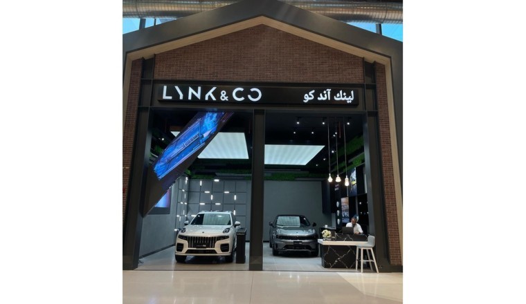 Lynk &amp; Co Elevates Car Shopping with Kuwait's First "Lynk &amp; Co Space" at The Warehouse Mall