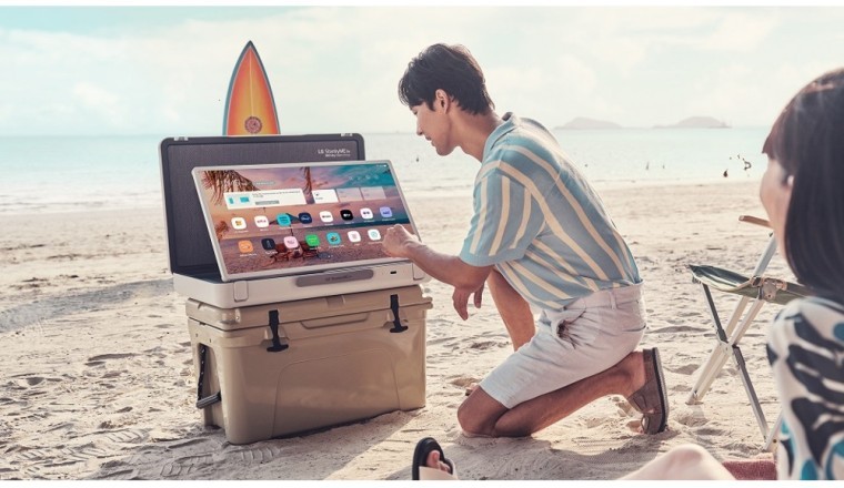 LG’S NEW LIFESTYLE SCREEN IS A VERSATILE ON-THE-GO ENTERTAINMENT SOLUTION