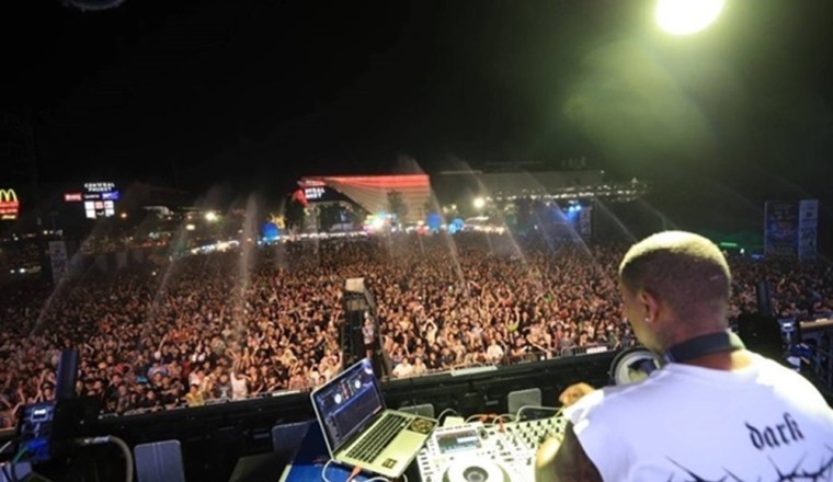 سنترال باتانا تمهد الطريق لمهرجان سونغكران في تايلاند 2024