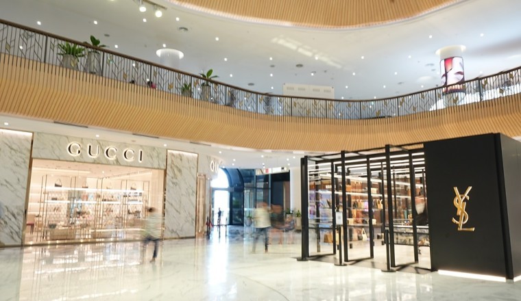 في الذكرى السنوية السادسة لافتتاحه، لا يزال مركز سنترال بوكيت منارة للرفاهية في واحدة من أفضل الوجهات السياحية