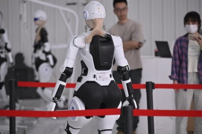 EXEED Unveils AiMOGA Intelligent Robots and ES Performance Edition at Shanghai Auto Show Pioneering a New Era of Smart and Performance-Driven Innovation