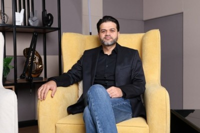 كوميرا فاينانس التابعة لمجموعة رويال جروب أبوظبي تنال الموافقة المبدئية من مصرف الإمارات المركزي للحصول على ترخيص بمزاولة أنشطة التمويل في دولة الإمارات العربية المتحدة