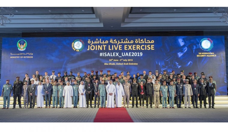 Saif bin Zayed Attends the Conclusion of ISALEX19 Exercise