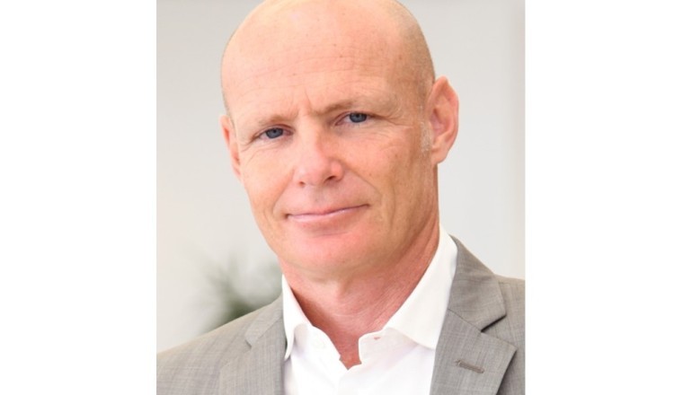 Main Killer on UAE Roads is DISTRACTED DRIVING – WHAT Distracts Motorists? Study