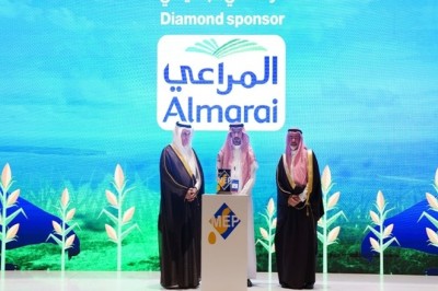 Almarai signs five agreements with international companies worth more than 500 million SR. at the Middle East Poultry Exhibition