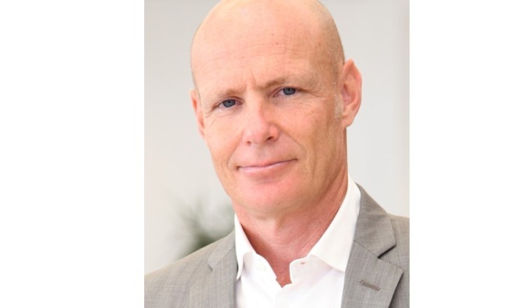 يثمّن سائقو السيارات في دولة الإمارات العربية المتحدة التحسينات الإضافة في البنية التحتية للطرق، ولكنهم قلقون بشكل عام بشأن القيادة الخطرة ووقت التنقل - "مراقبة السلامة على الطرق في الإمارات العربية المتحدة" (الدورة الحادية ع